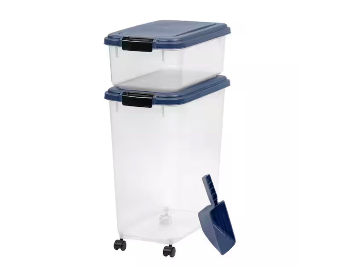 Airtight Pet Food Storage Combo with Scoop P1605