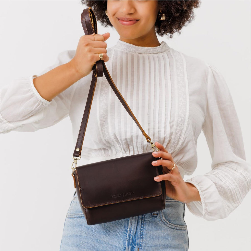 Leather Crossbody Bag M4271