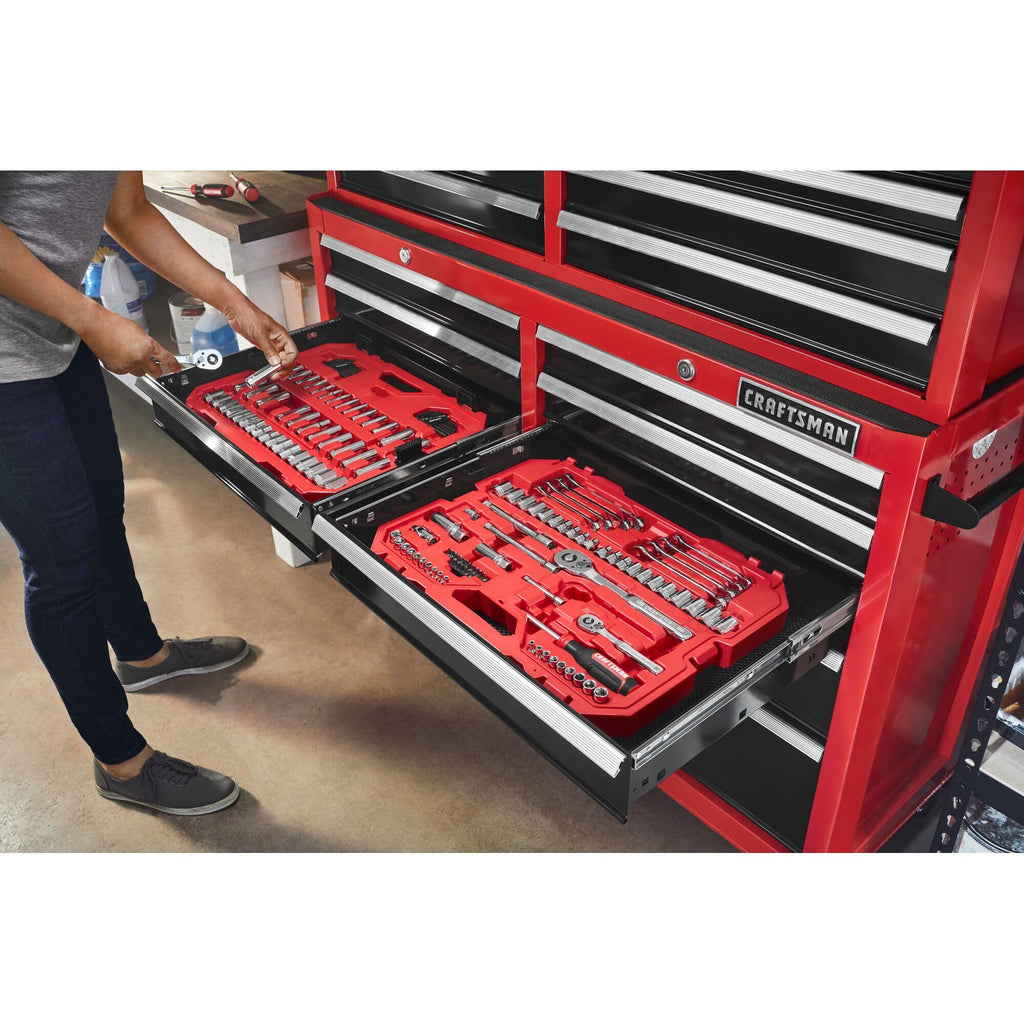 135 Pcs SAE and Metric Socket Wrench Set with Case U735109